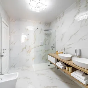 Iroome Apartment
